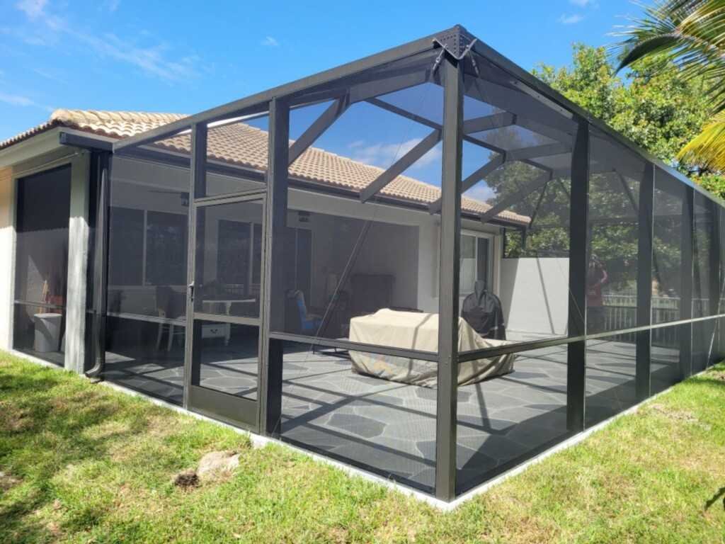 Backyard lanai screen enclosure installation in Sanford, FL residential home